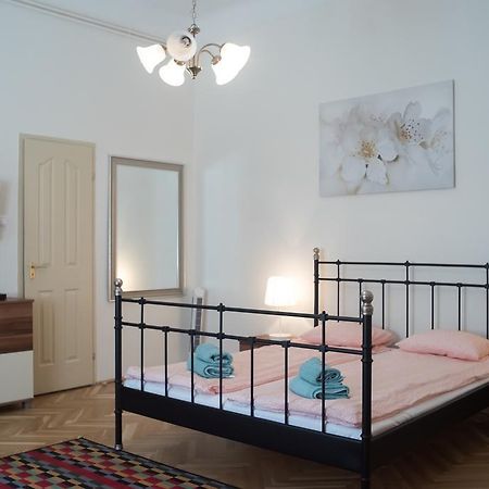 Friendly Home In The Center Budapeste Exterior foto